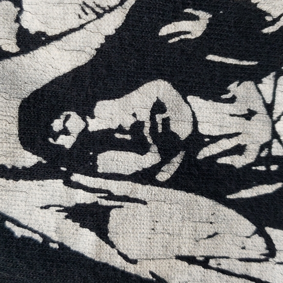 Justice League Dark T-shirt Black with White Image - Picture 4 of 4